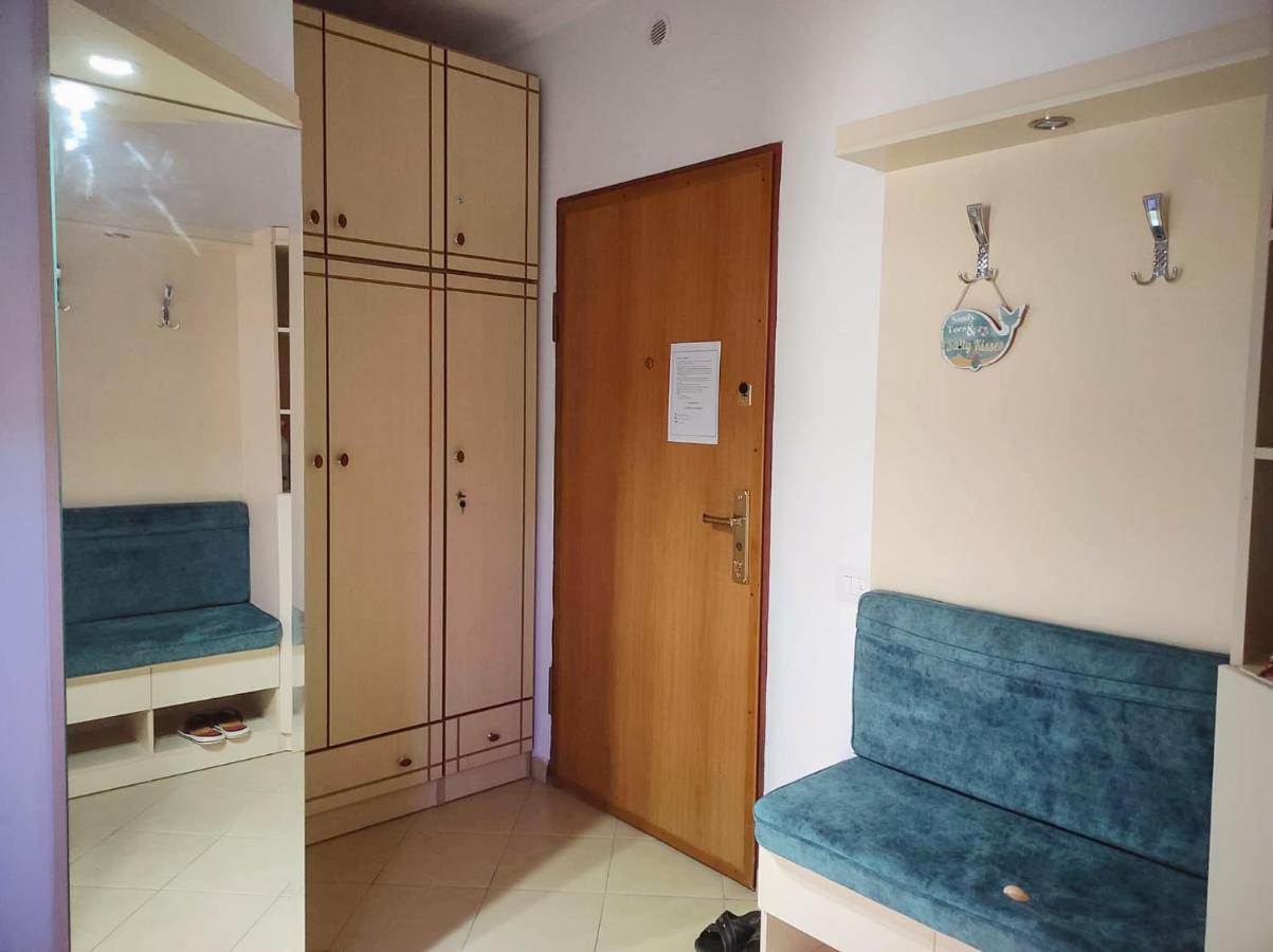Coastal Retreat - Beach Apartment Вльора Екстер'єр фото